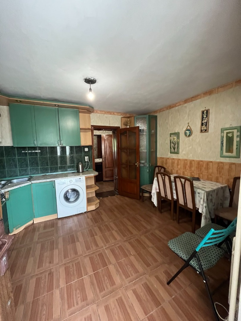 продажа трехкомнатной квартиры номер A-173229 в Приморском районе, фото номер 17